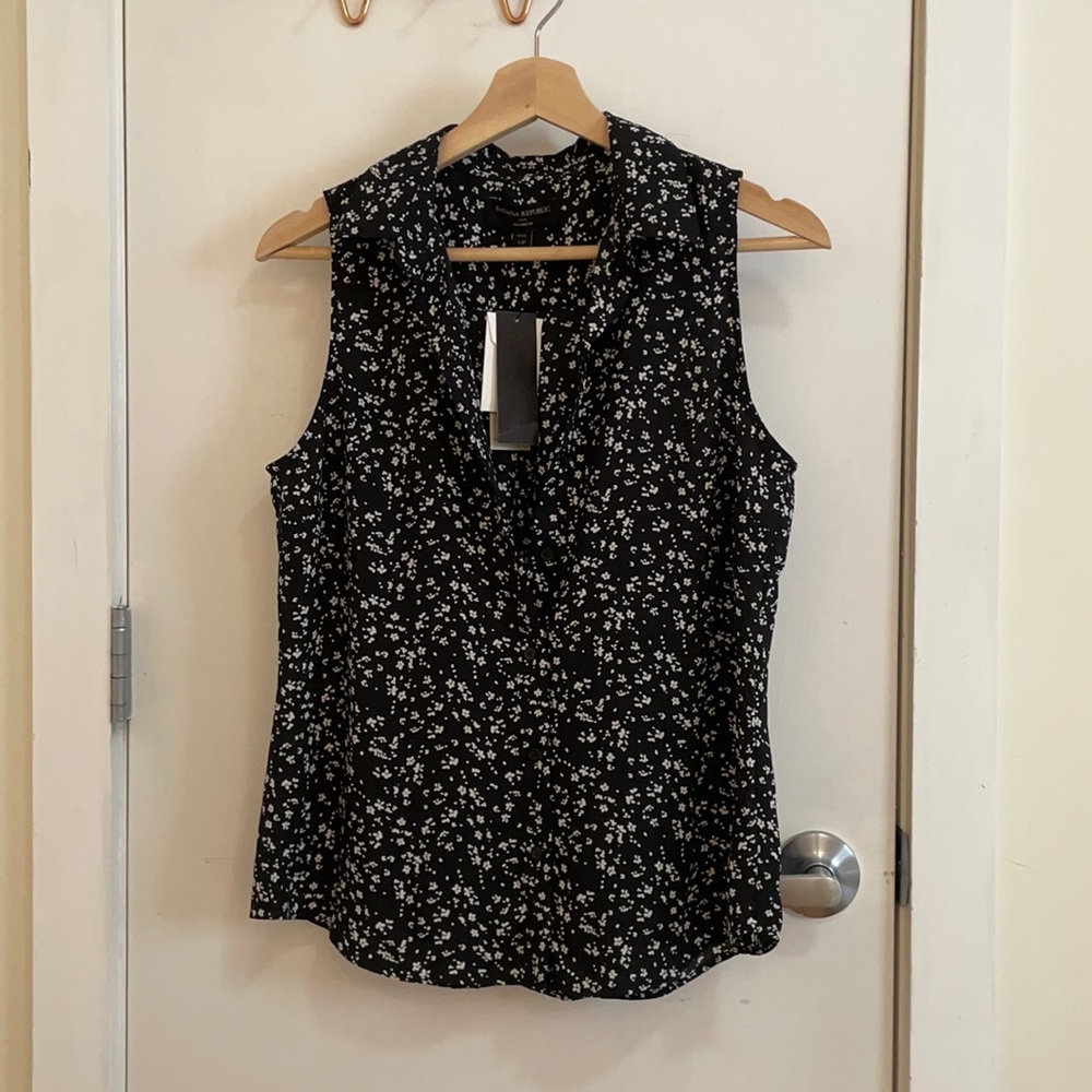 Banana republic - black and white floral print blouse